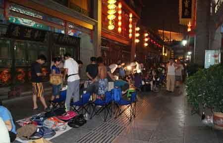 哈尔滨地摊生活爆料视频,街头烟火气中的市井百态