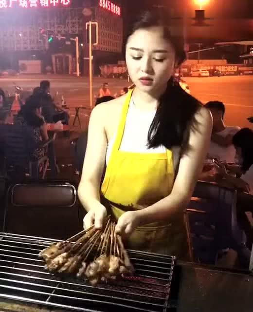 爆料烧烤西施视频在线看,独家视频带你一睹芳华 第3张 爆料烧烤西施视频在线看,独家视频带你一睹芳华 第3张