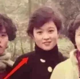 娱乐圈明星恋情吃瓜爆料,揭秘幕后真相与甜蜜瞬间  第2张