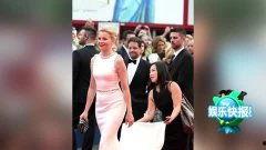 明星红毯爆料搞笑视频,明星搞笑瞬间，笑料百出！  第2张